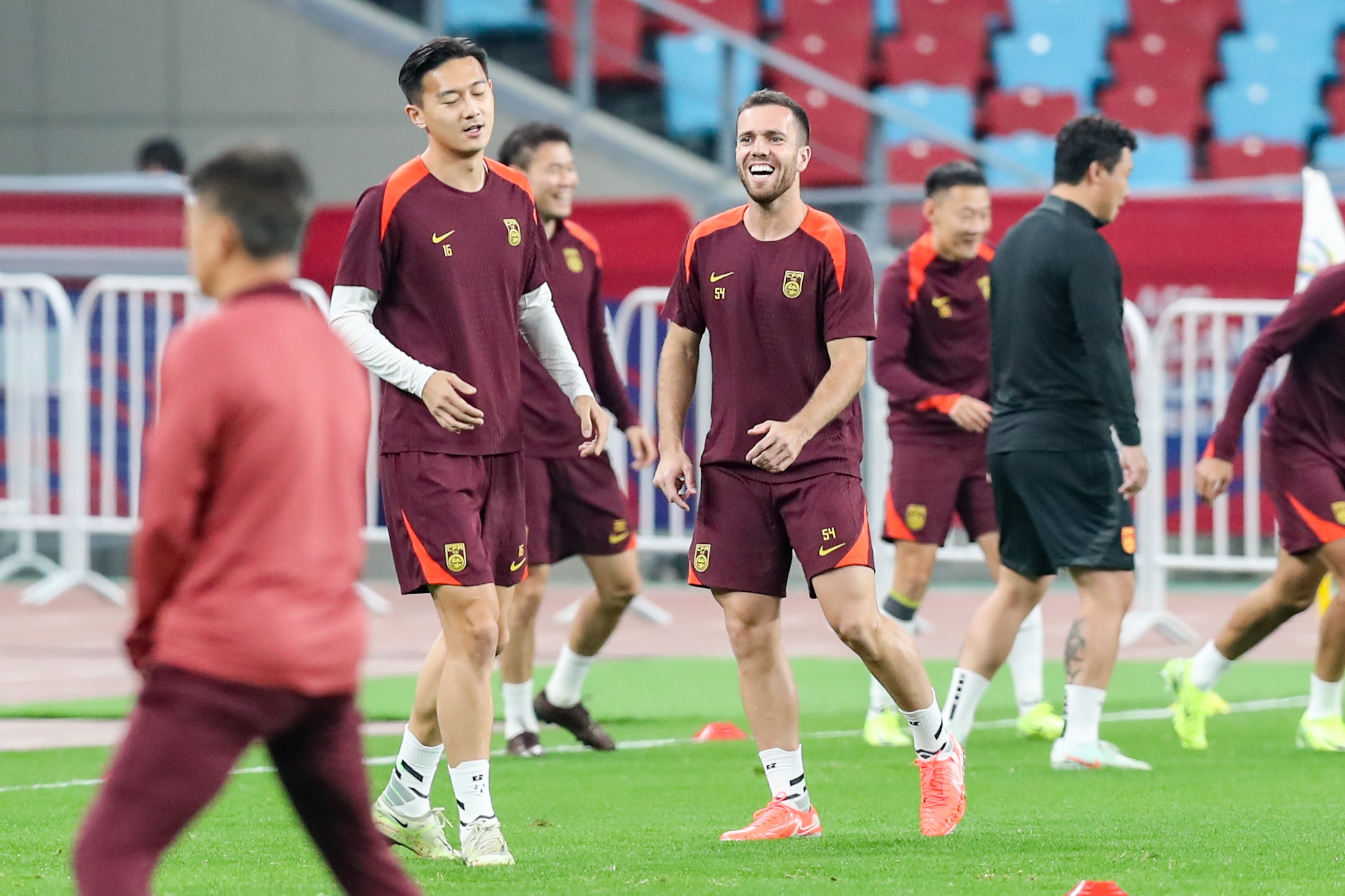  DeepSeek预测：国足1-2小负，有望借助主场优势1-1逼平澳大利亚